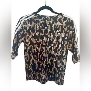 Adidas top camouflage print stretch material